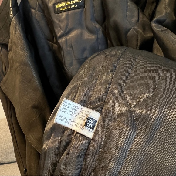 Vintage Mario Valentino leather jacket - Picture 12 of 13